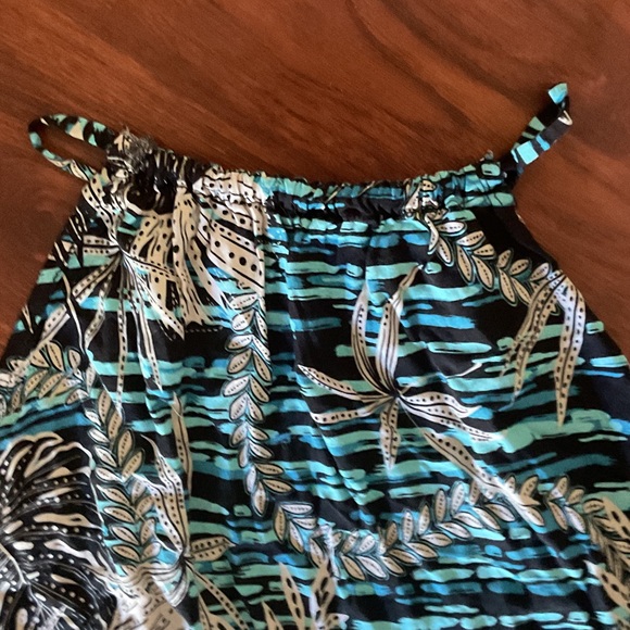 Hula Bay Leaf Print Halter top size 13 - Picture 4 of 7